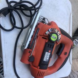 BLACK DECKER ORBITAL 7 SPEED SMART SELECT 5.0A JIG SAW $45