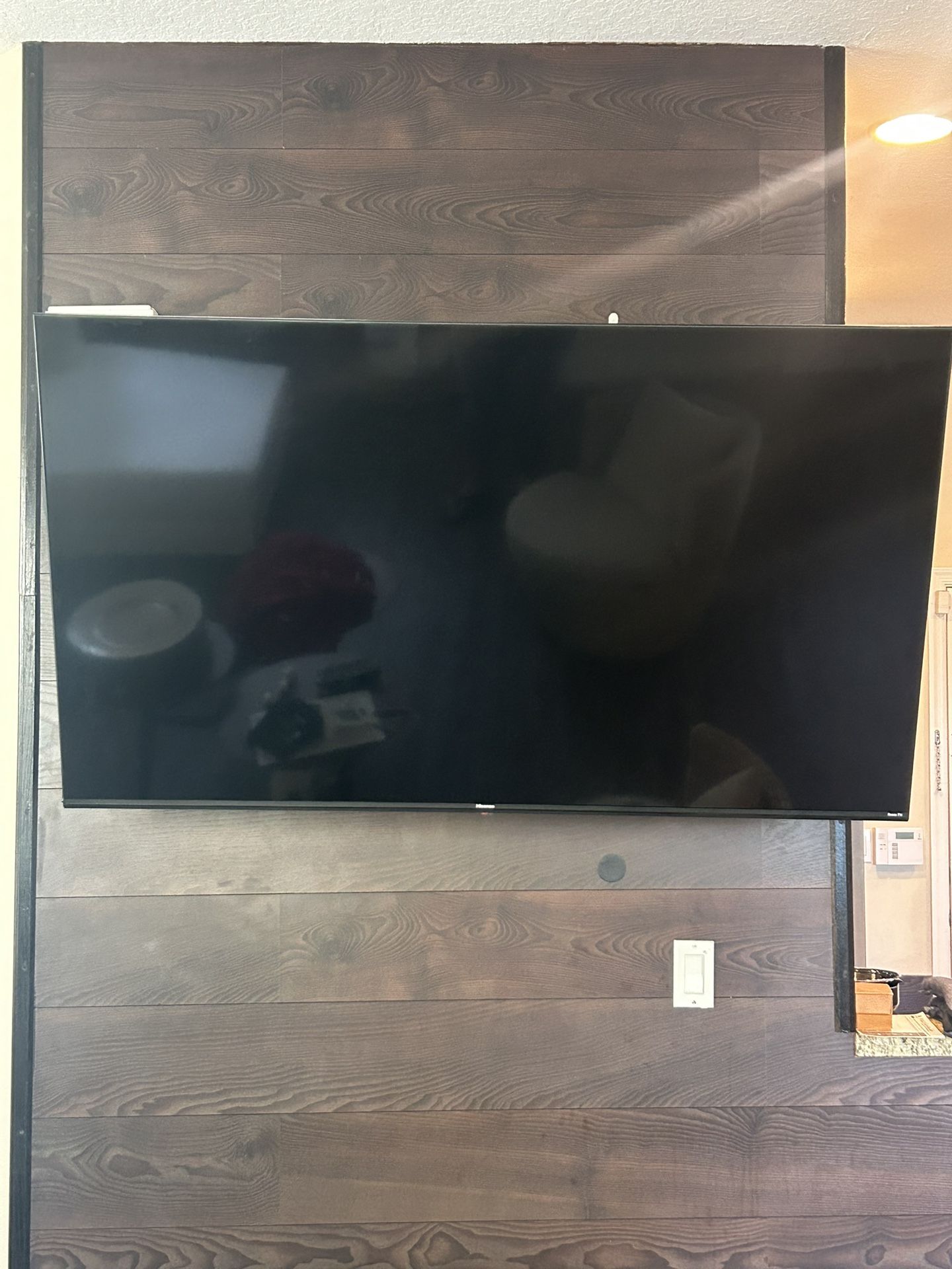 Hisense Flatscreen TV