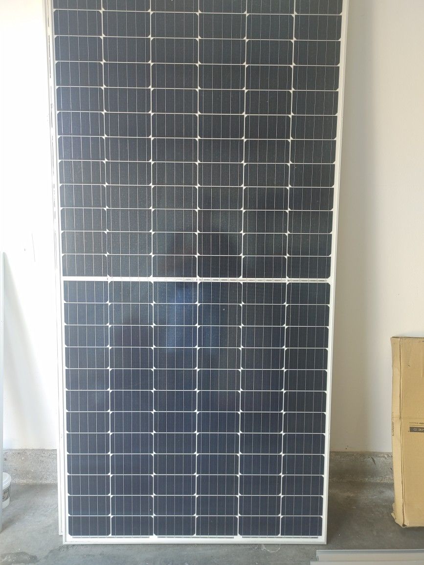 3xLGs - 2xHyndai-1x Panasonic Solar Panels
