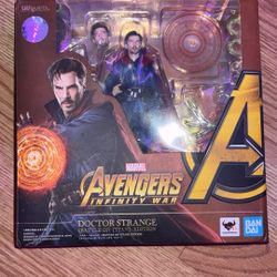 S.H Figuarts infinity war Dr strange battle of the titan