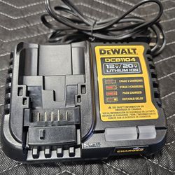 DEWALT 4 AMP CHARGER