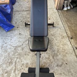 Adjustable Weight Bench With Leg Curl And Leg Extension 