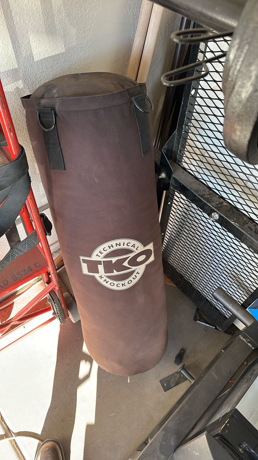 TKO 100LBS punching Bag 