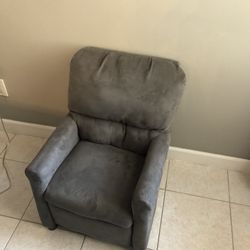 Child’s Recliner