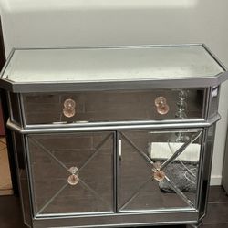 Mirror Nightstand Like New 