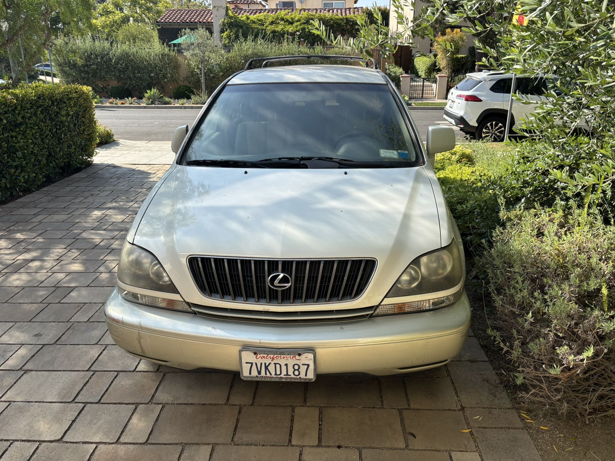 1999 Lexus Rx 300 for Sale in Los Angeles, CA - OfferUp