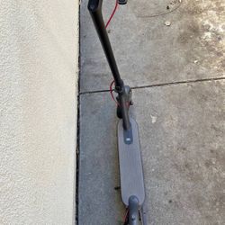 Xiaomi M365 Mi foldable electric scooter