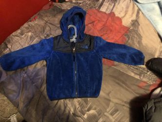 North face sweater