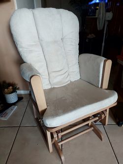 ***Like New*** Wood Rocking Chair Glider Chair Glidding Chair