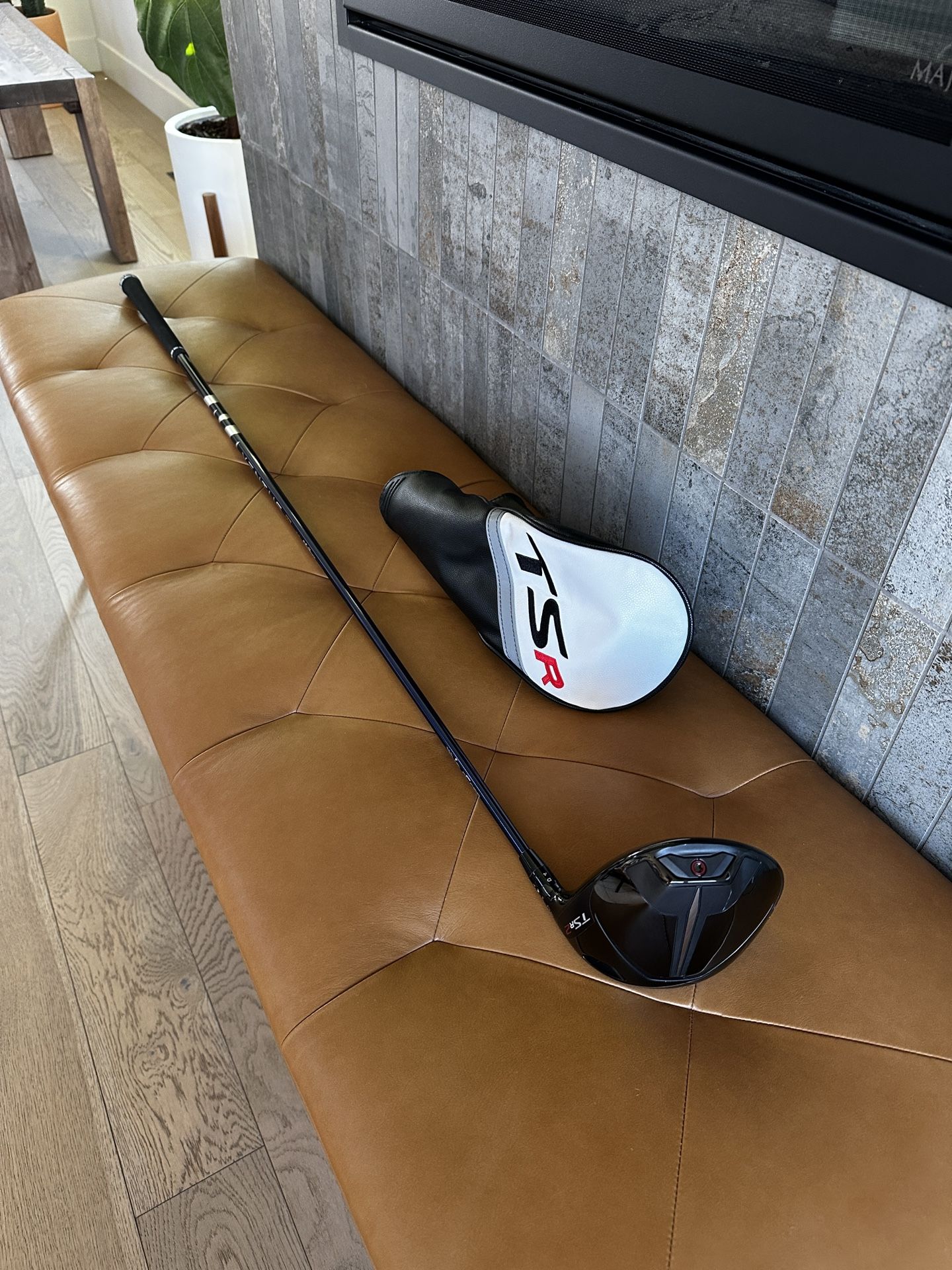 NEW Titleist TSR2 Driver with Ventus Blue TR driver shaft in stiff