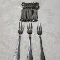 Dessert Pastry,  Appetizer Fork 37 Pieces 