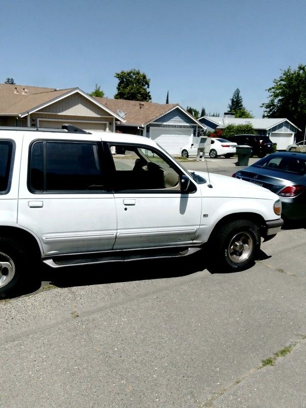 1996 Ford Explorer