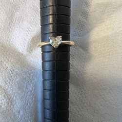 14k Gold Diamonds Ring Size 6.5 (👉 Firm Price 👈)