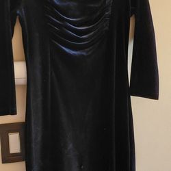 Womens navy blue color dress size Medium 