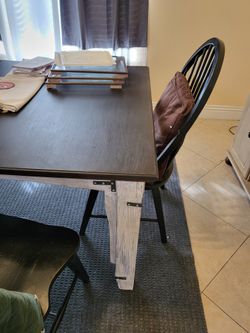Dinning Table