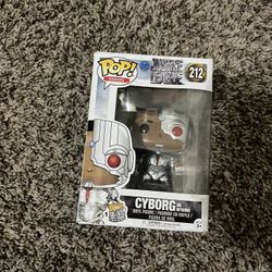 Funko Pop Cyborg W/ Mother box 