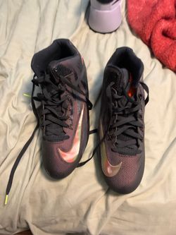 Nike football cleats size 11