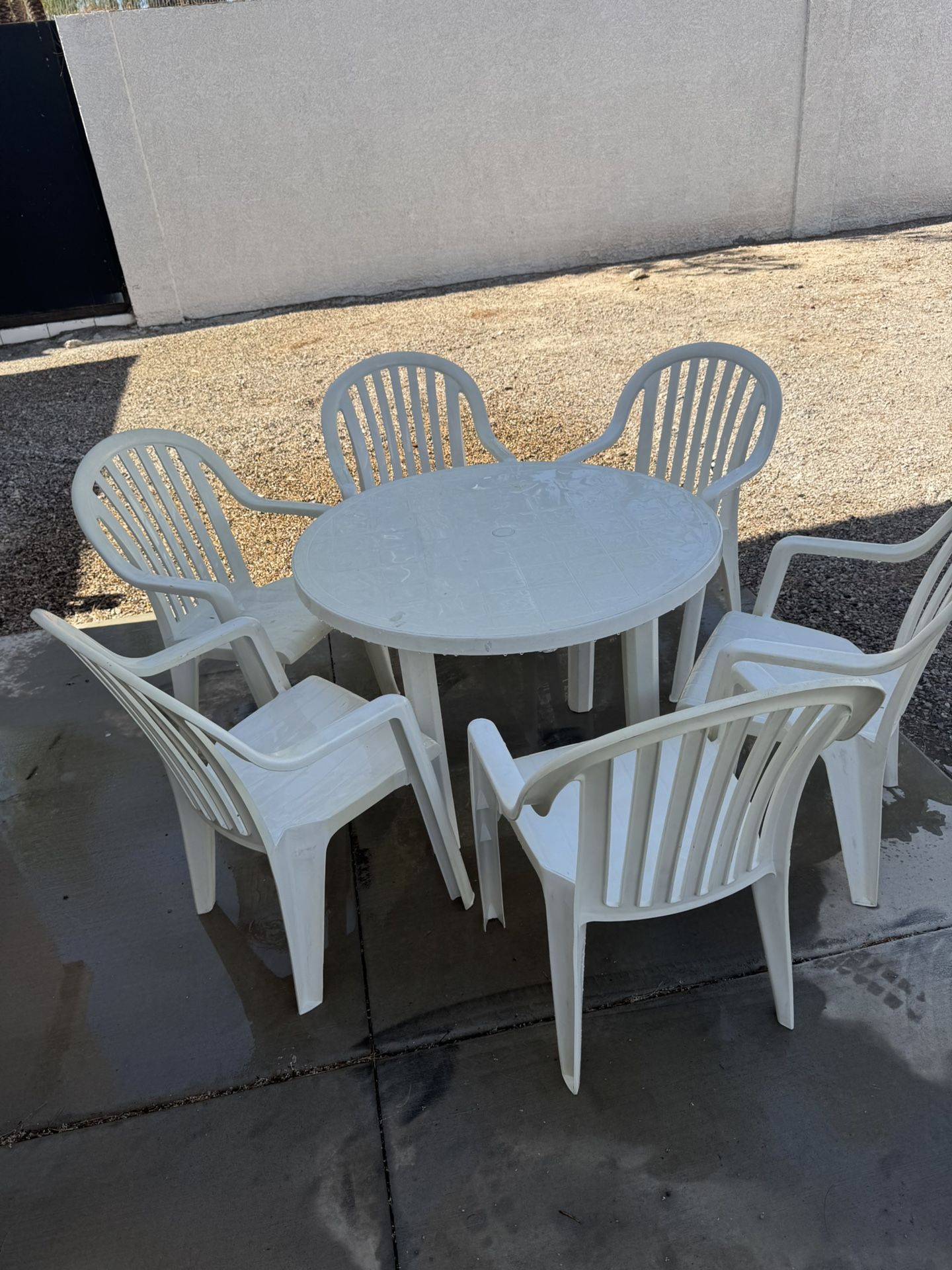 White Plastic Patio Outdoor Furniture
