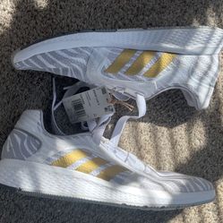 Size 9 Adidas Edge Lux 5 Sneaker Women 