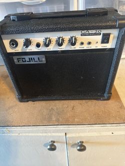 Electric guitar practice amplifier-Fojill