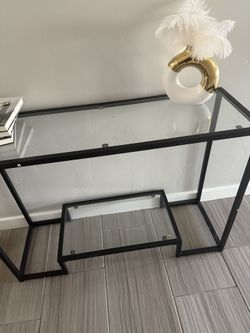 Entry Way Table