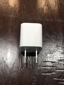 Apple iPhone Charger Wall Plug (A1385)