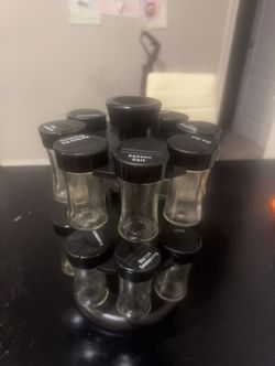 16 piece spice set with rotating stand