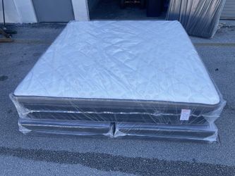 NEW MATTRESS KING SIZE PILLOW TOP WITH BOX SPRING 