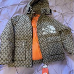 North Face X Gucci Puffer Jacket  Size XL