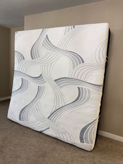 King size mattress almost new