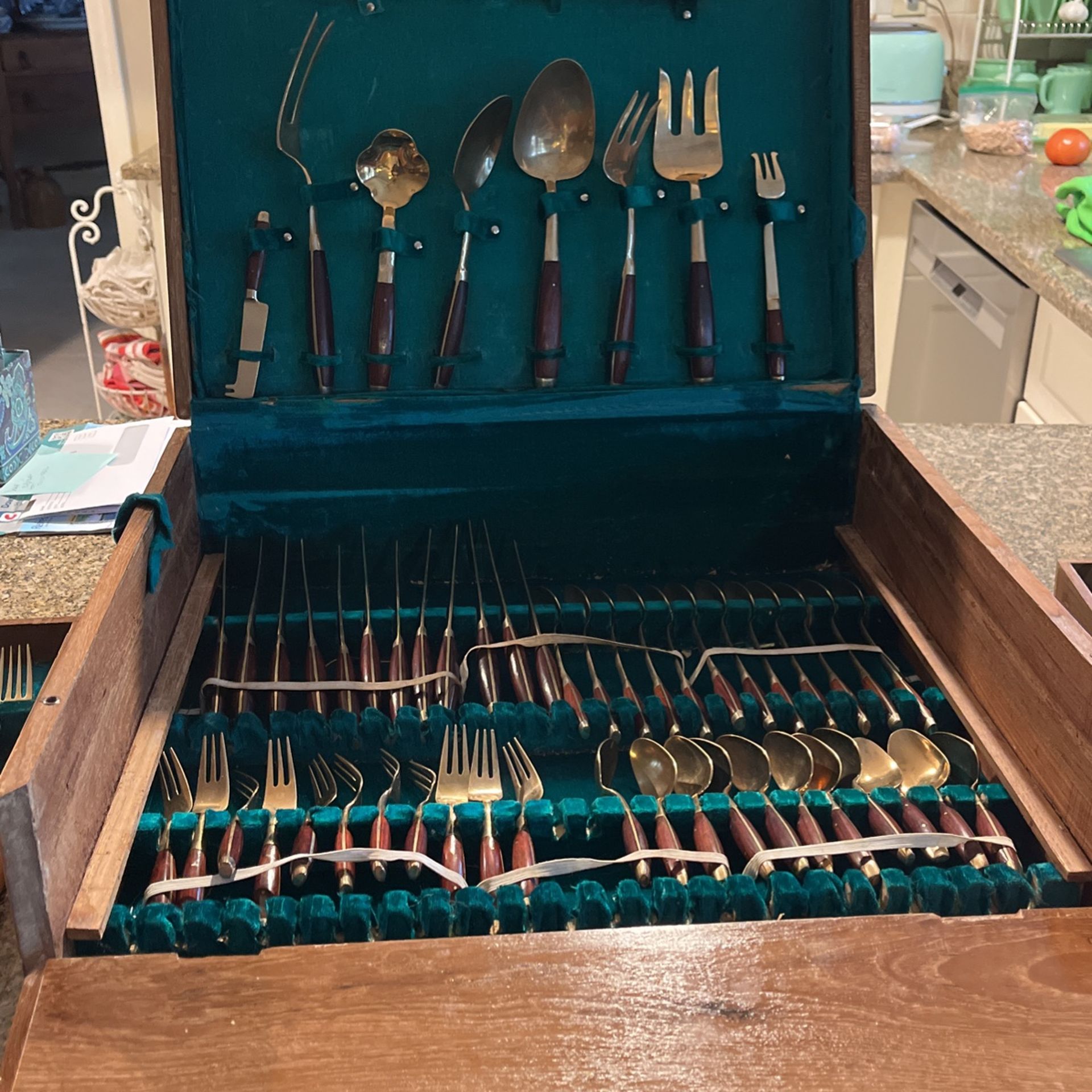 Vintage Silverware Dinning Set
