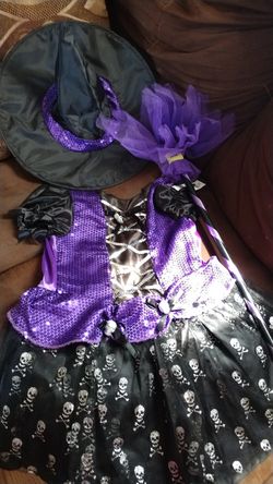 Girls costume