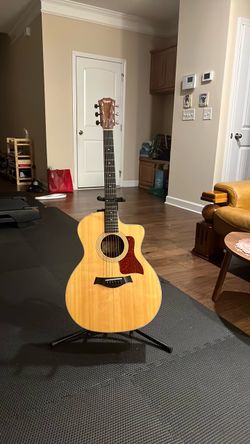 Taylor Guitar