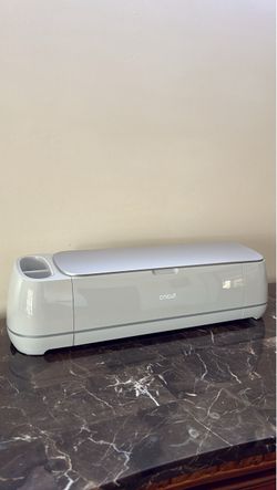 CRICUT 3 - Cutting Machine & Accessories