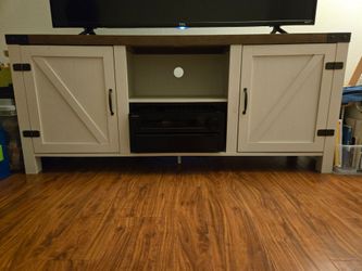 White Tv console or cabinet
