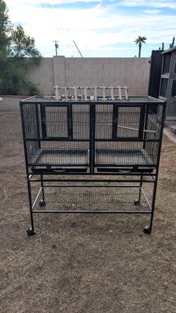 Prevue Hampton Deluxe Divided Breeder Bird Cage with Stand - Parrot Cage
