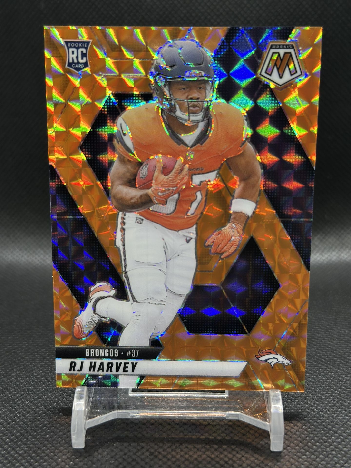 🔥 2025 Panini Mosaic - RJ Harvey - Orange Rookie /199 RC Color Match Broncos #375