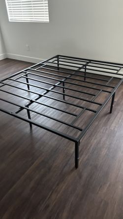 Queen Metal Beframe