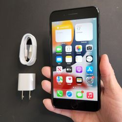 iPhone 7 Plus - UNLOCKED - Like New