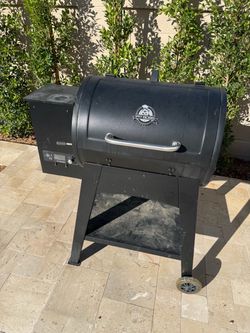 Pit Boss Smoker Grill