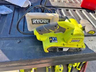 Ryobi ZRBE319 - Lijadora de banda de 6 amperios de 3 pulgadas x 18 pulgadas renovada