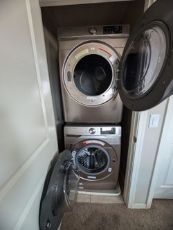 Samsung LG Washer And Dryer