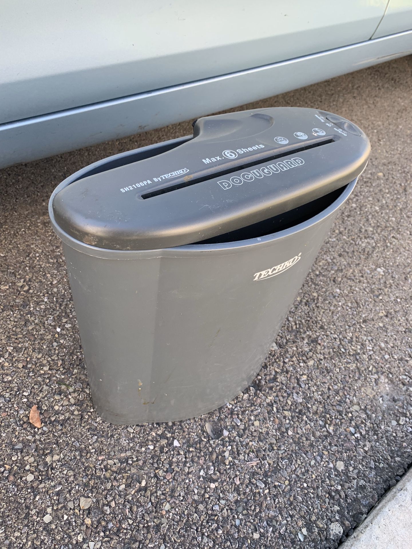Paper shredder