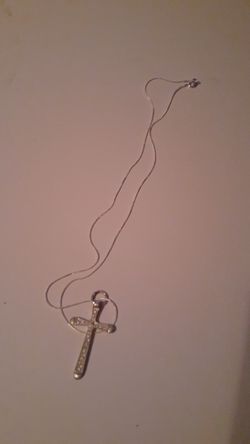 Silver Cross pendant w/chain