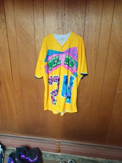 Shirts One 4x Other 5x