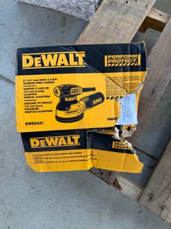 DEWALT Orbital Sander, 5 Inch Palm Sander Tool,