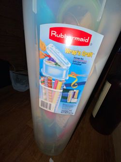 Rubbermaid Wrap'n Craft Storage Box
