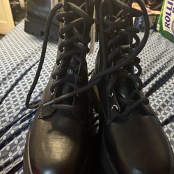 No Boundaries Women’s Lug Sole Combat Boots 