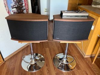 Bose 901 series V with equalizer + stands