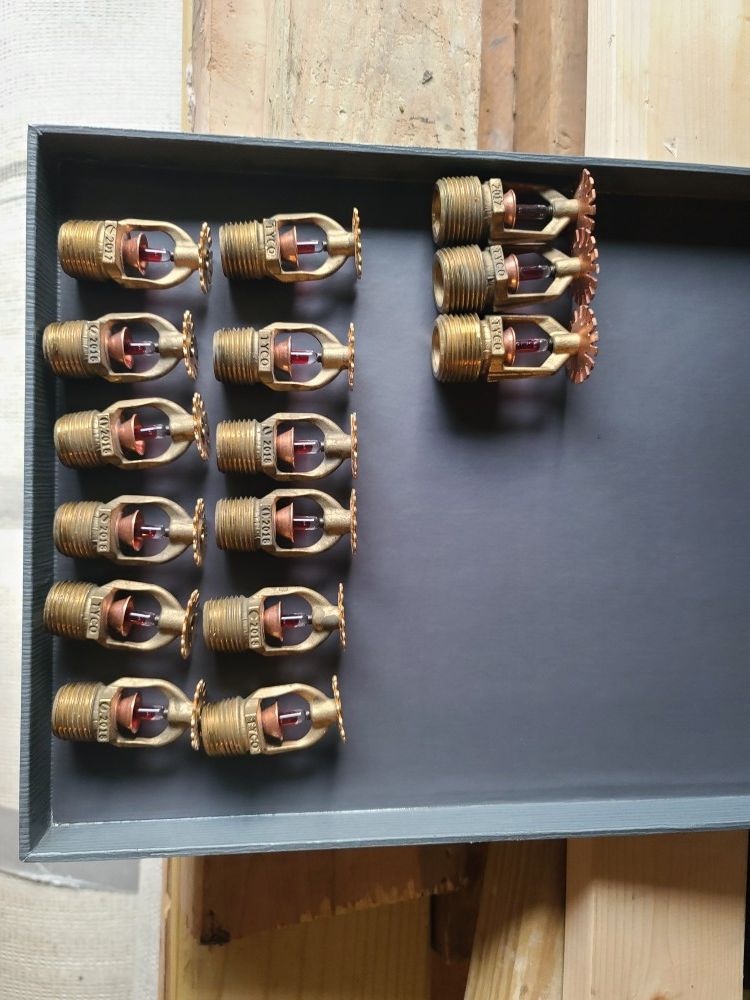 15 Tyco Fire sprinkler heads temperature glass